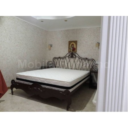 Кованая кровать А-11